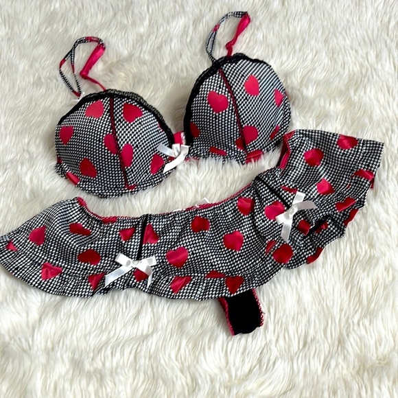 Victoria’s Secret Sexy Little Things Heart Bra and Panty Set - Picture 2 of 7